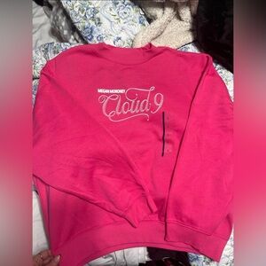 Megan Moroney Cloud 9 Pink Pullover Sweatshirt Large Fleece Graphic Print